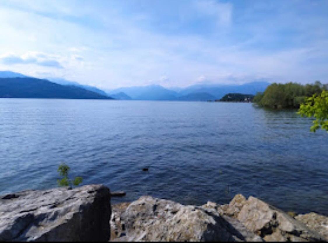 Casa Nonna Elide Appartement Besozzo Buitenkant foto