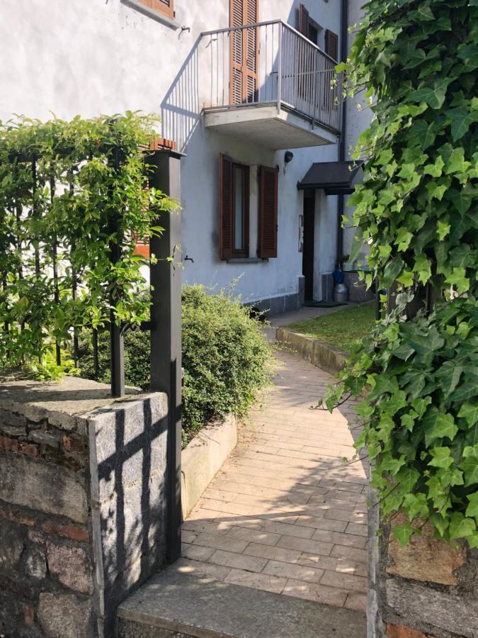 Casa Nonna Elide Appartement Besozzo Buitenkant foto