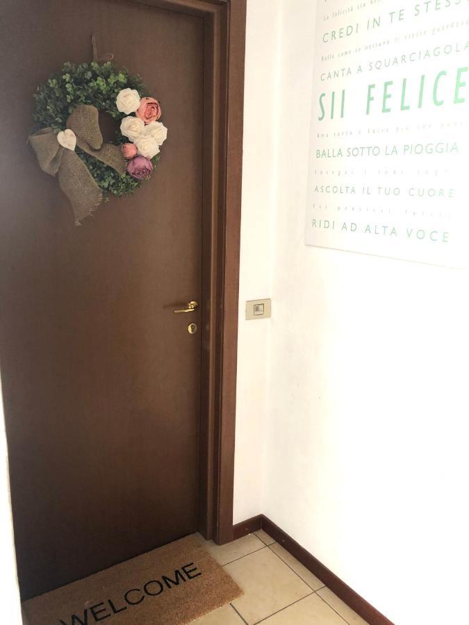 Casa Nonna Elide Appartement Besozzo Buitenkant foto