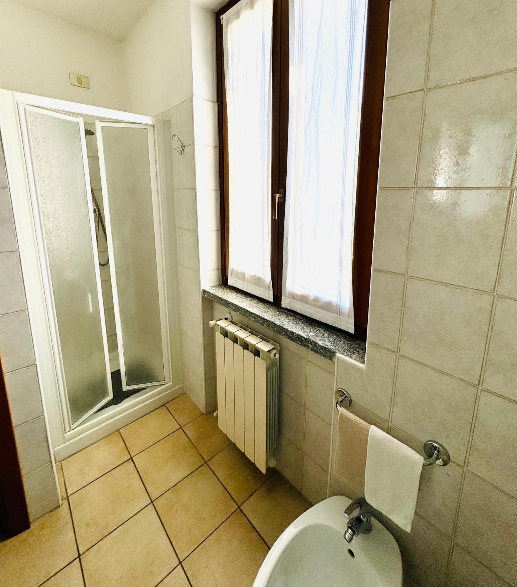 Casa Nonna Elide Appartement Besozzo Buitenkant foto