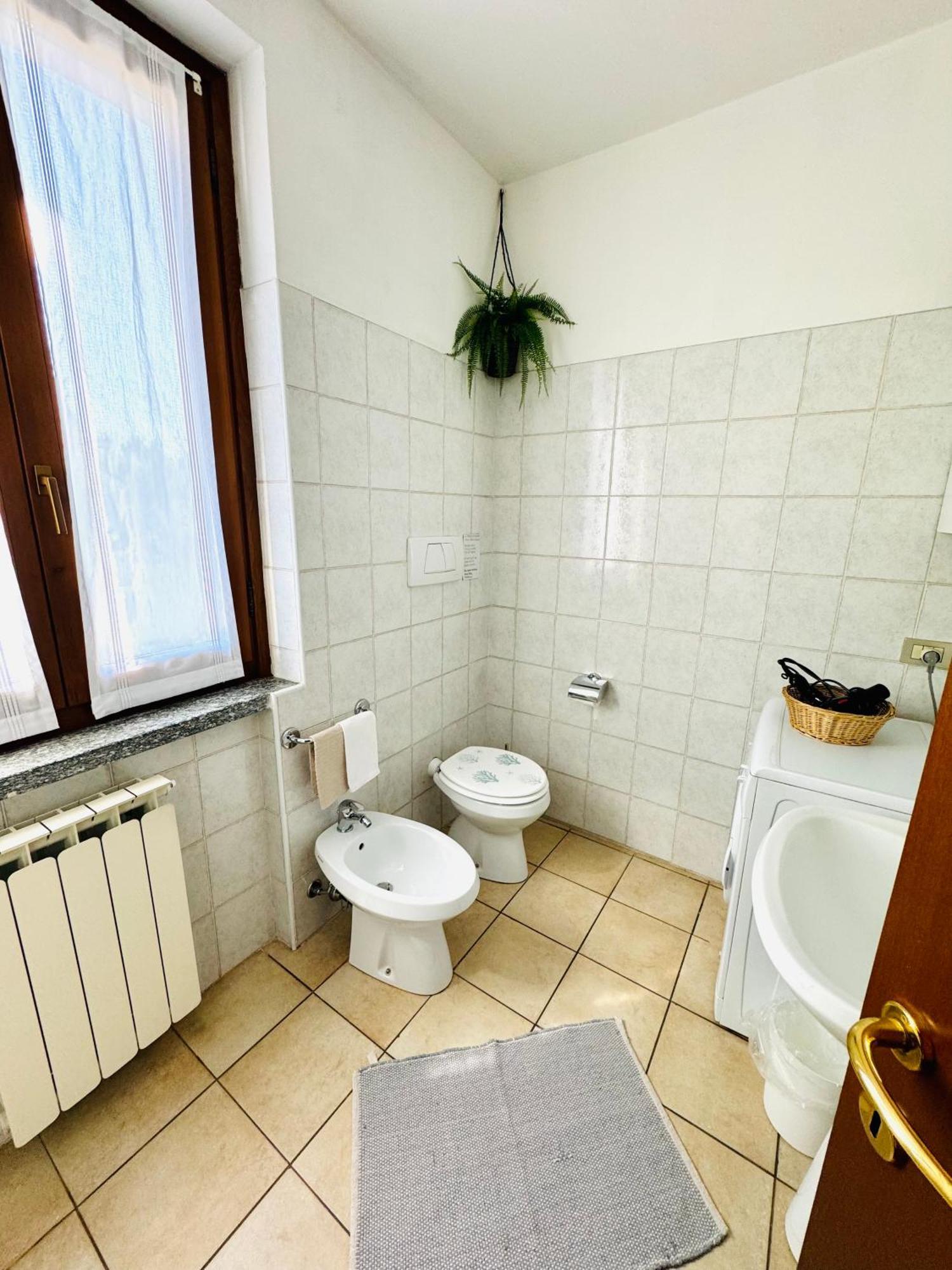 Casa Nonna Elide Appartement Besozzo Buitenkant foto