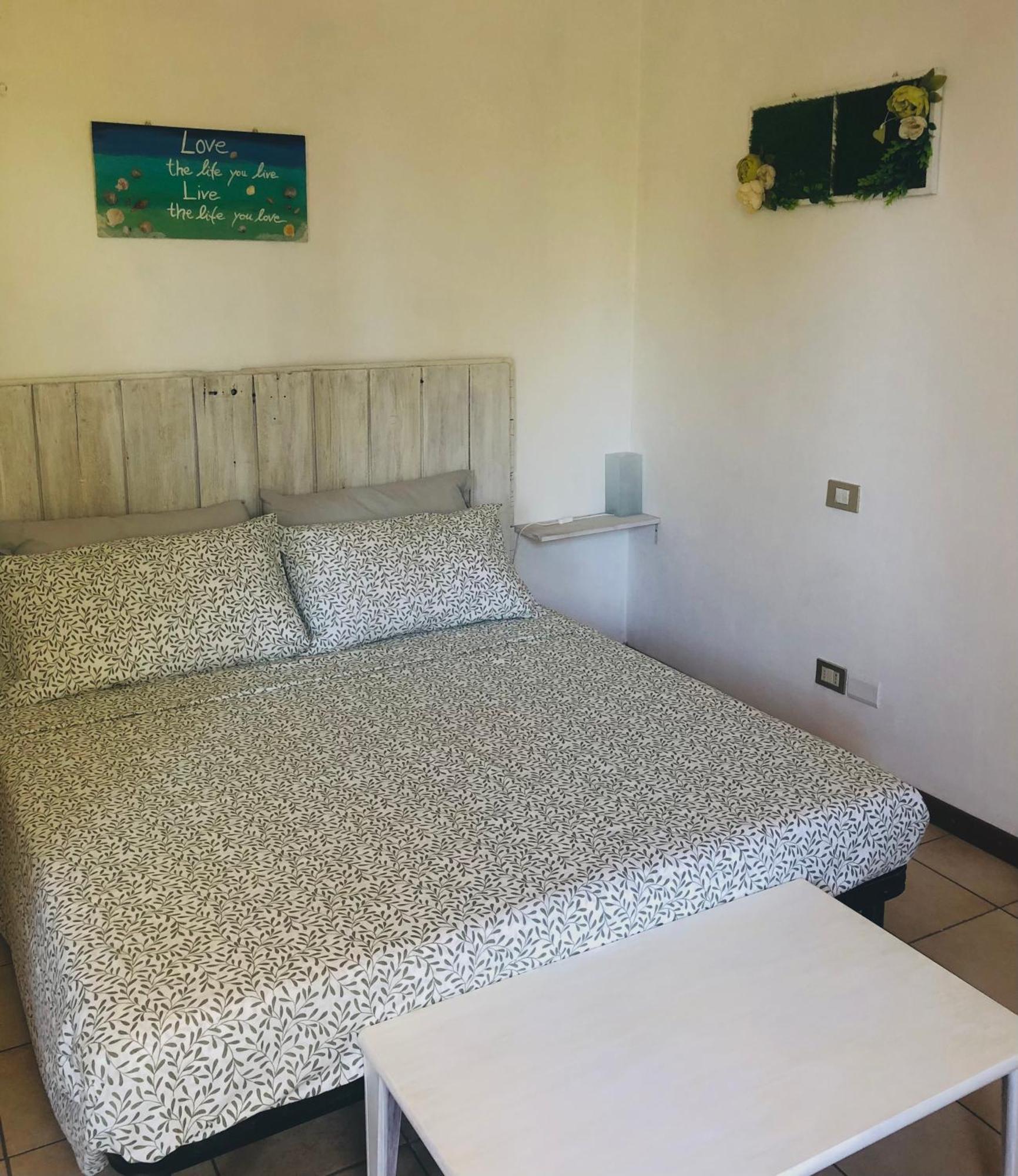 Casa Nonna Elide Appartement Besozzo Buitenkant foto